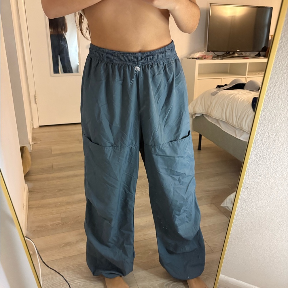 H&M Women's Blue Cargo Jeans